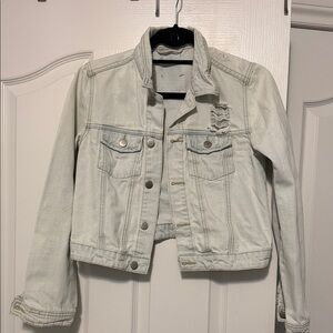 Trendy Light Wash Denim Jacket